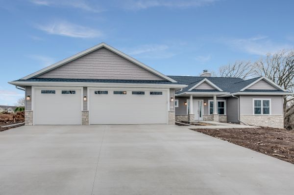 Driveway Concrete Laying in Naperville